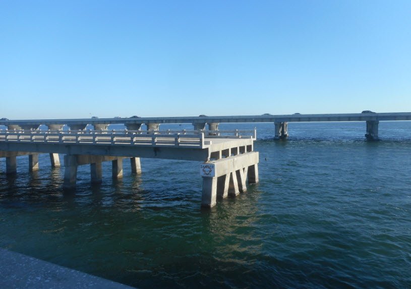 N Skyway Fishing Pier State Park, Florida, USA
